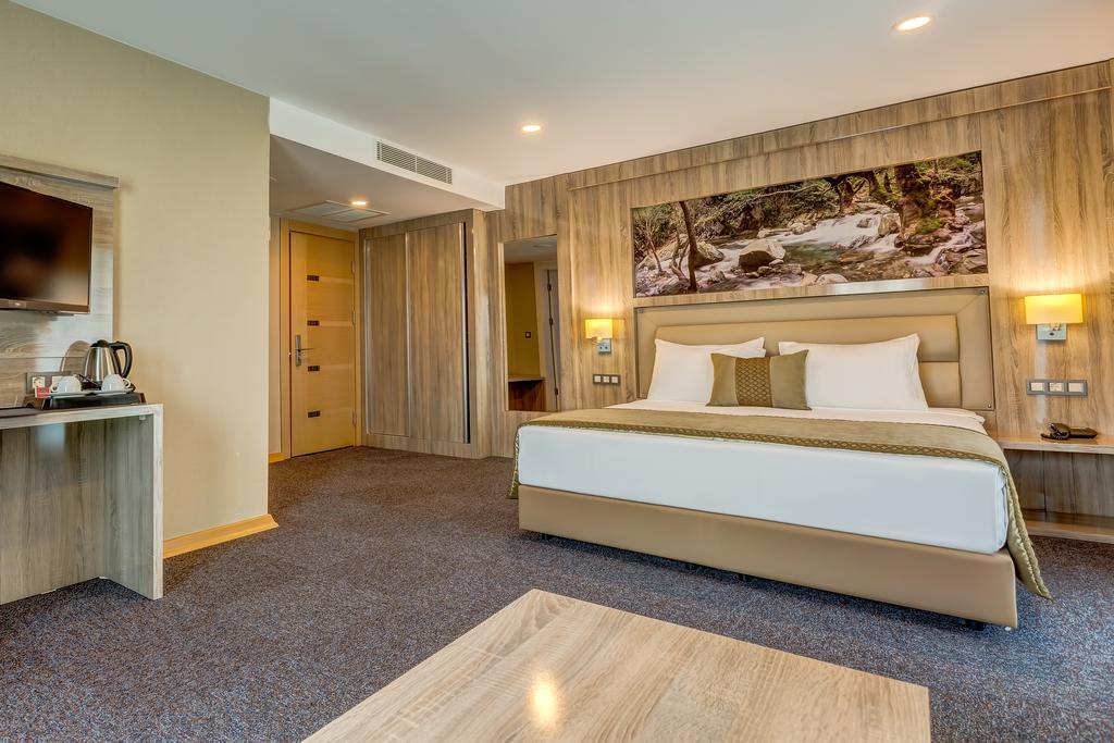 Kaynesia Spa & Wellness Hotel Turgutlu מראה חיצוני תמונה
