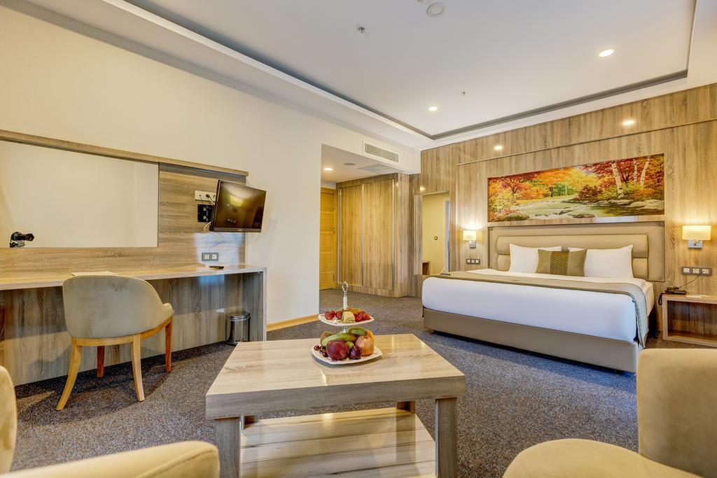 Kaynesia Spa & Wellness Hotel Turgutlu מראה חיצוני תמונה