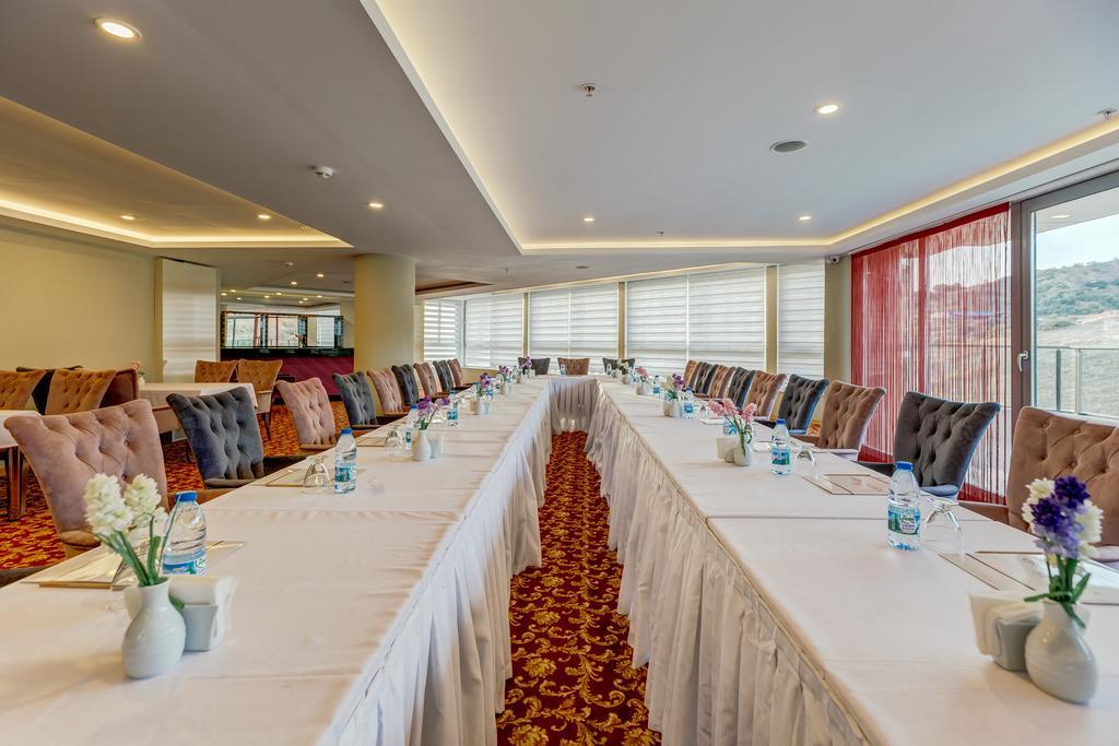 Kaynesia Spa & Wellness Hotel Turgutlu מראה חיצוני תמונה