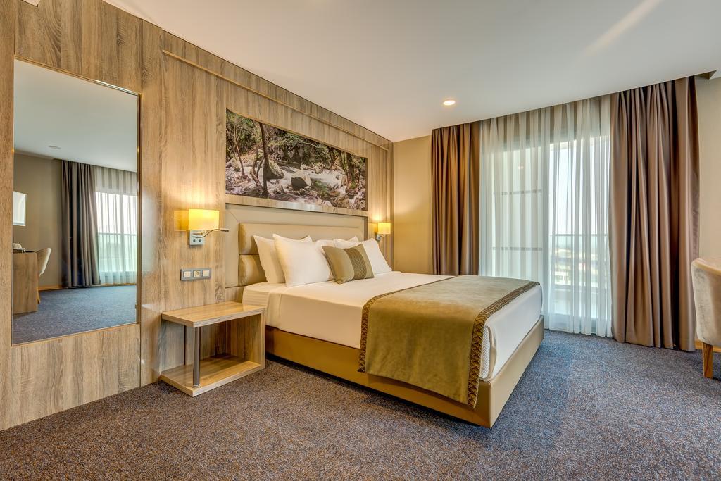 Kaynesia Spa & Wellness Hotel Turgutlu מראה חיצוני תמונה